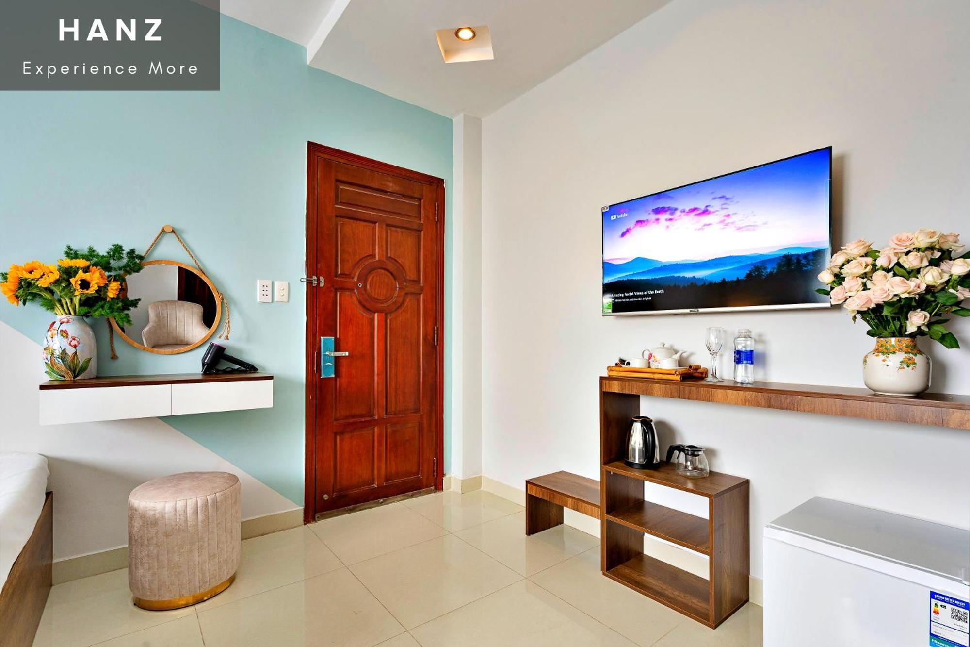S79 Vivianne De Tham Hotel *