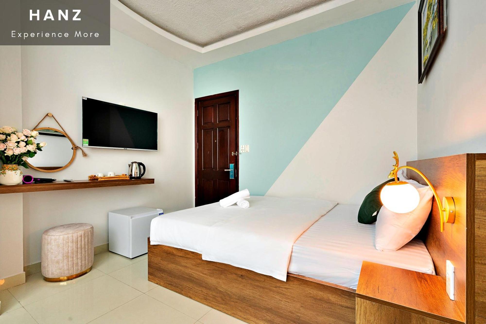 S79 Vivianne De Tham Hotel *