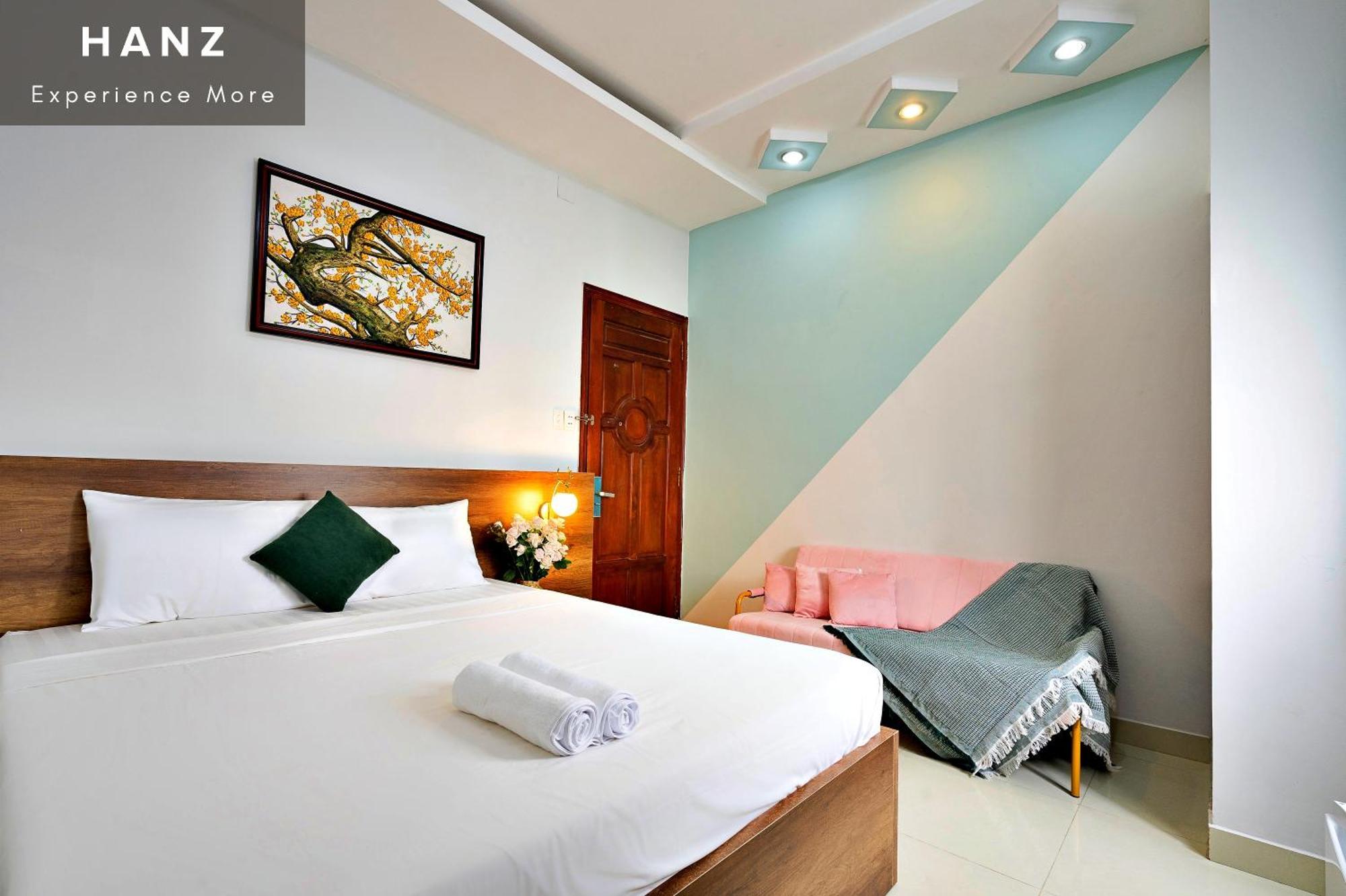 S79 Vivianne De Tham Hotel