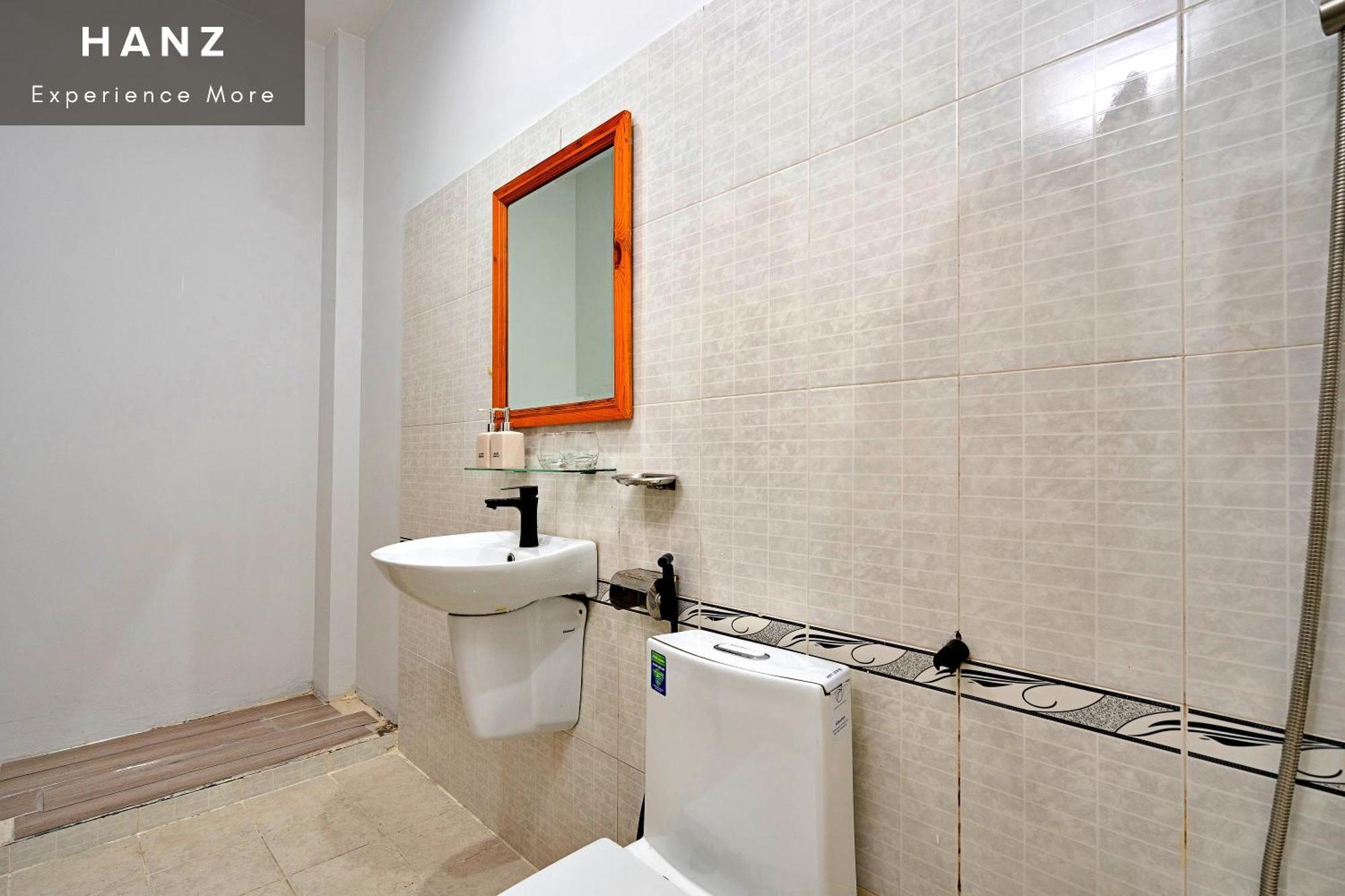 S79 Vivianne De Tham Hotel *